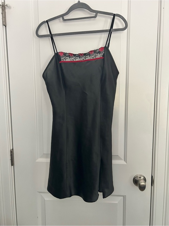 Vintage Other - Vintage Y2K Black Lace Floral Embroidered Trim Slip Dress